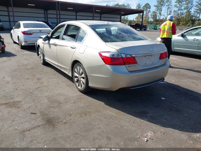 2013 HONDA ACCORD SDN 1HGCR2F82DA189876 Photo 2