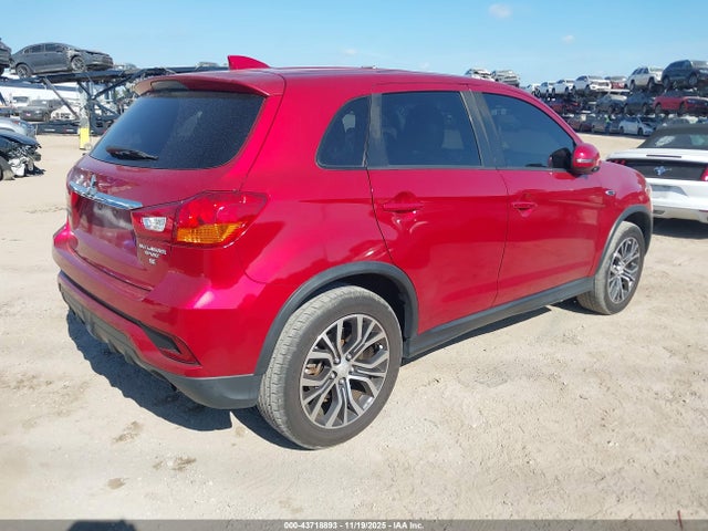 2018 MITSUBISHI OUTLANDER SPORT JA4AP3AW8JU013751 Photo 3
