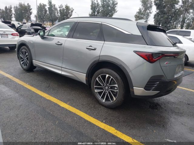 2024 ACURA ZDX 4W5KHNRL7RZ510207 Photo 2