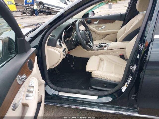 2019 MERCEDES-BENZ C 300 55SWF8DB0KU306931 Photo 4