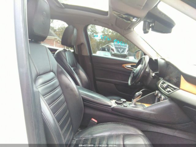 2017 ALFA ROMEO GIULIA ZARFAECN9H7537082 Photo 4