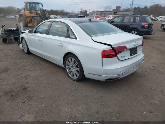 2015 AUDI A8 L WAU3GAFD0FN037440 Photo 2