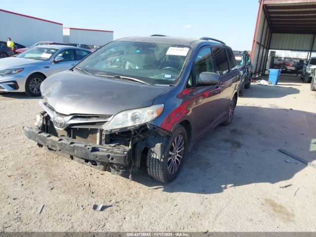 2019 TOYOTA SIENNA 5TDYZ3DC4KS966057 Photo 1