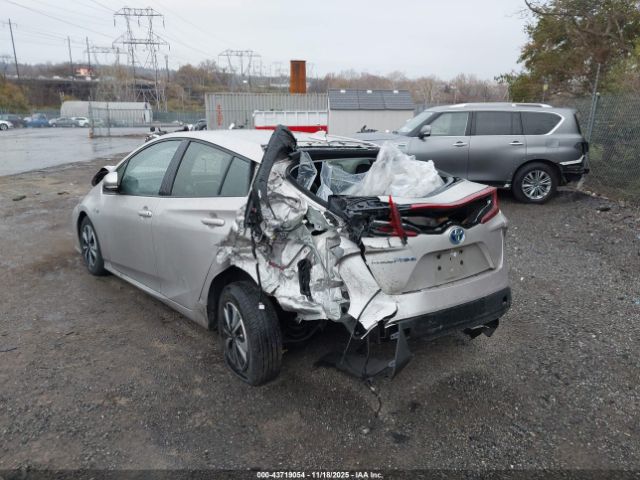 2017 TOYOTA PRIUS PRIME JTDKARFP8H3030632 Photo 5