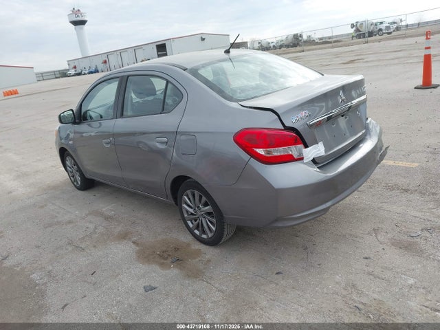 2018 MITSUBISHI MIRAGE G4 ML32F3FJ0JHF03190 Photo 2