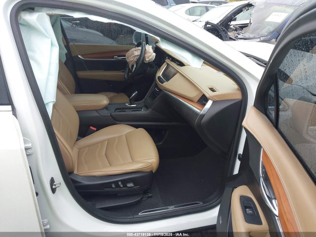 2018 CADILLAC XT5 1GYKNGRSXJZ231972 Photo 4