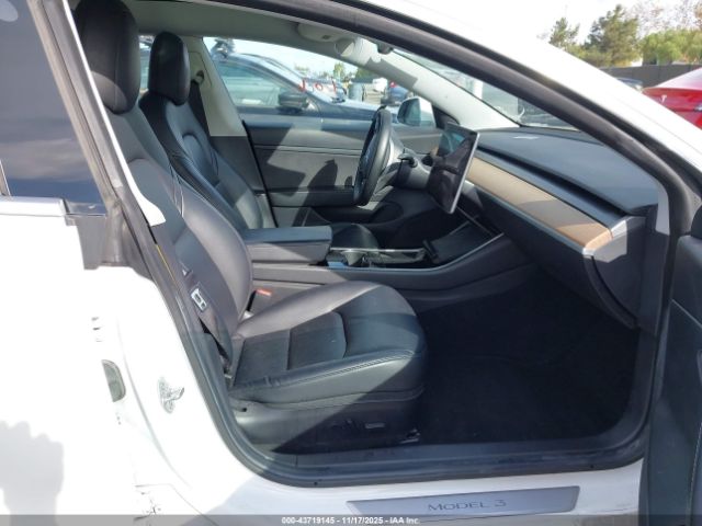 2020 TESLA MODEL 3 5YJ3E1EA1LF806361 Photo 4