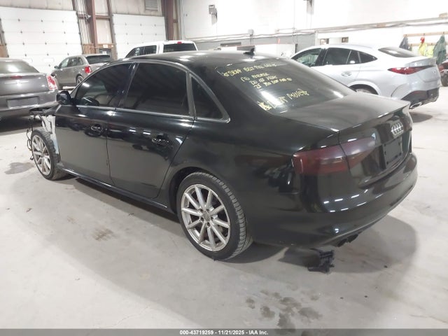 2016 AUDI A4 WAUBFAFL7GN018701 Photo 2