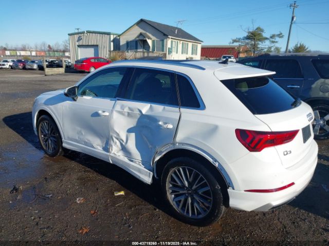 2022 AUDI Q3 WA1AUCF32N1046260 Photo 2