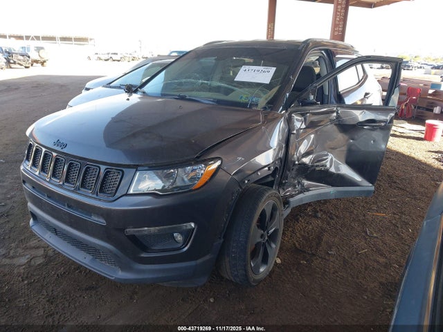 2018 Jeep Compass Altitude 4x4 მანქანა იყიდება აუქციონზე, vin: 3C4NJDBBXJT453992, აუქციონის ნომერი: 43719269