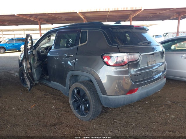 2018 Jeep Compass Altitude 4x4 მანქანა იყიდება აუქციონზე, vin: 3C4NJDBBXJT453992, აუქციონის ნომერი: 43719269