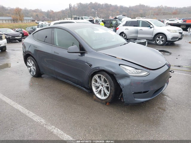 2022 TESLA MODEL Y 7SAYGDEE8NA019026 Photo 0