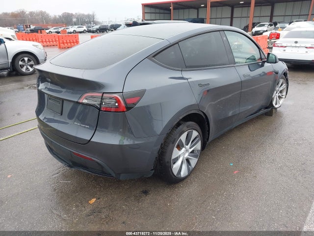 2022 TESLA MODEL Y 7SAYGDEE8NA019026 Photo 3
