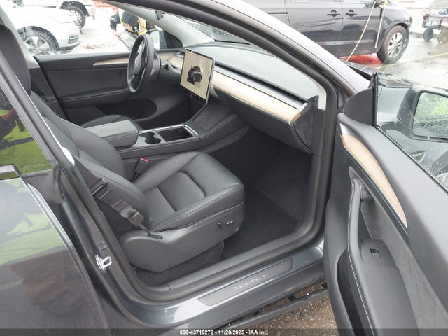 2022 TESLA MODEL Y 7SAYGDEE8NA019026 Photo 4