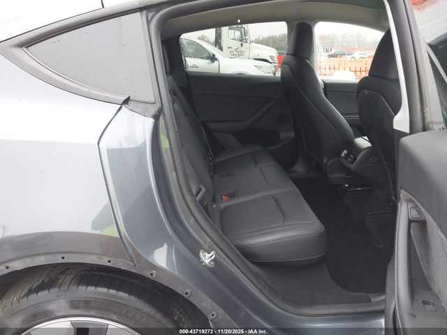2022 TESLA MODEL Y 7SAYGDEE8NA019026 Photo 7