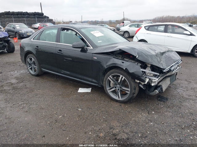 2018 AUDI A4 WAUENAF4XJA076468 Photo 0