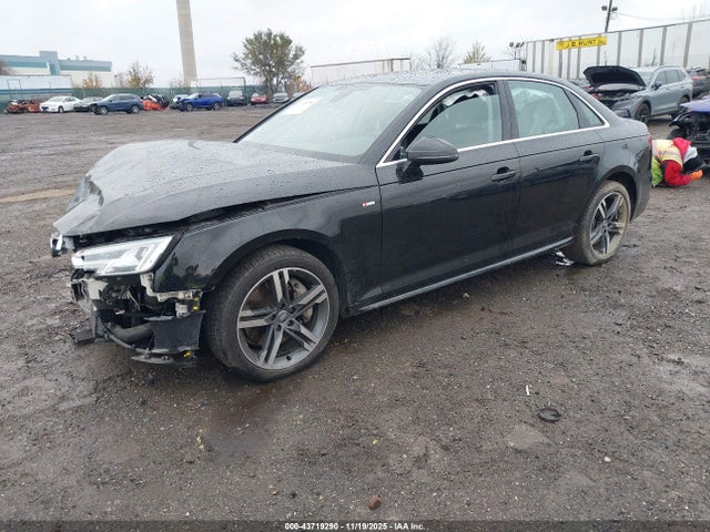 2018 AUDI A4 WAUENAF4XJA076468 Photo 1
