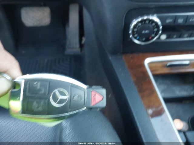 43719296 :رقم المزاد ، WDCGG8JB7FG363785 vin ، 2015 Mercedes-benz Glk 350 4matic مزاد بيع