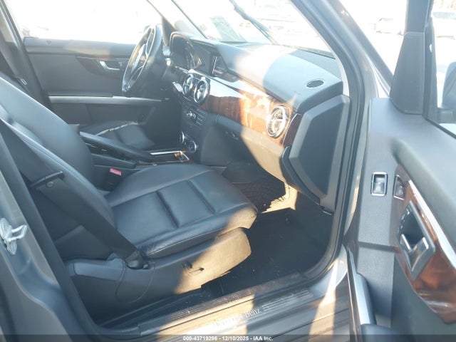 43719296 :رقم المزاد ، WDCGG8JB7FG363785 vin ، 2015 Mercedes-benz Glk 350 4matic مزاد بيع