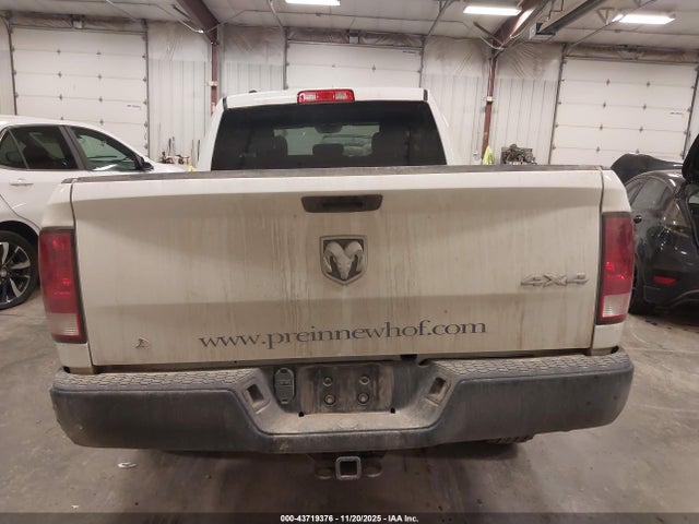 Продажа на аукционе авто 2023 Ram 1500 Classic Tradesman  4x4 6'4 Box, vin: 1C6RR7FG4PS594592, номер лота: 43719376