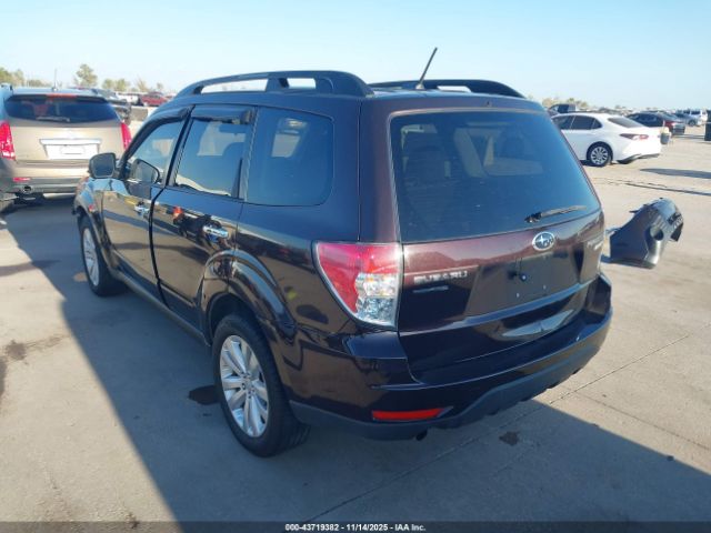 2013 SUBARU FORESTER JF2SHADCXDH433314 Photo 2
