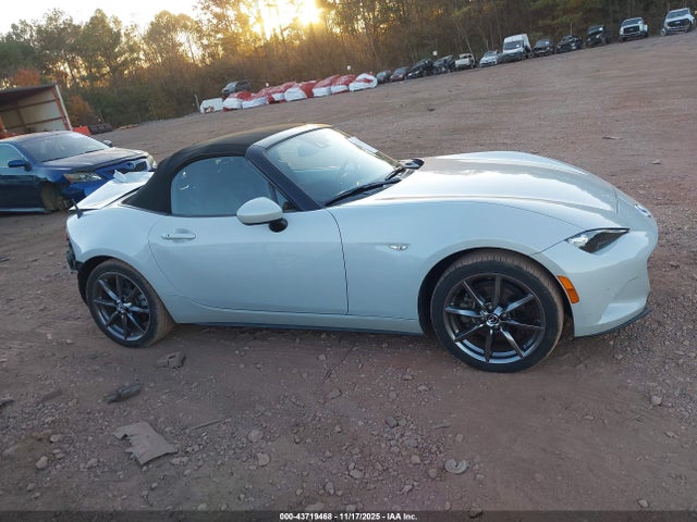 43719468 :رقم المزاد ، JM1NDAD72G0110310 vin ، 2016 Mazda Mx-5 Miata Grand Touring مزاد بيع