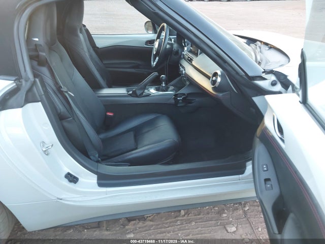 43719468 :رقم المزاد ، JM1NDAD72G0110310 vin ، 2016 Mazda Mx-5 Miata Grand Touring مزاد بيع