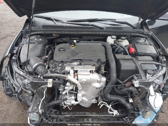 1G1ZD5ST6SF120801 Chevrolet Malibu Fwd 1lt