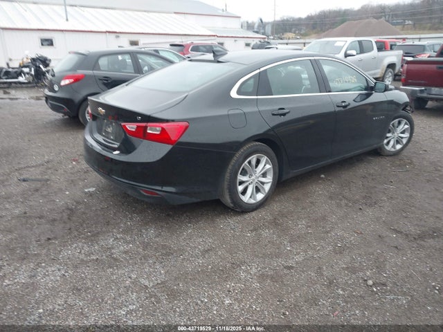 1G1ZD5ST6SF120801 Chevrolet Malibu Fwd 1lt