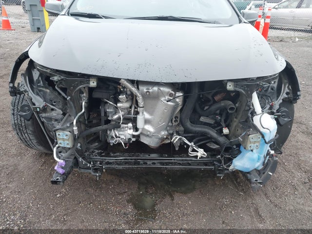 1G1ZD5ST6SF120801 Chevrolet Malibu Fwd 1lt