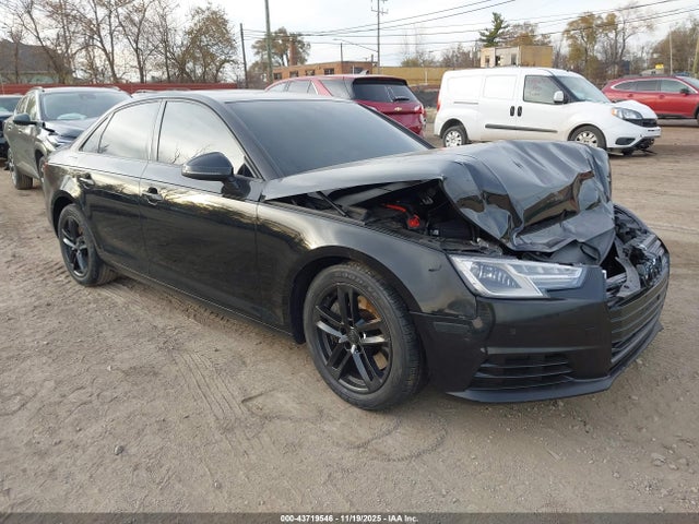 2017 AUDI A4 WAUANAF46HN016785 Photo 0