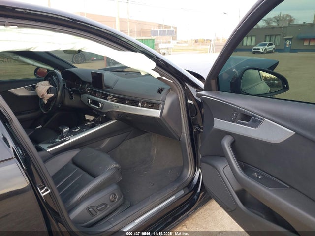 2017 AUDI A4 WAUANAF46HN016785 Photo 4