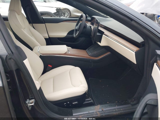 2024 TESLA MODEL S 5YJSA1E53RF542952 Photo 4