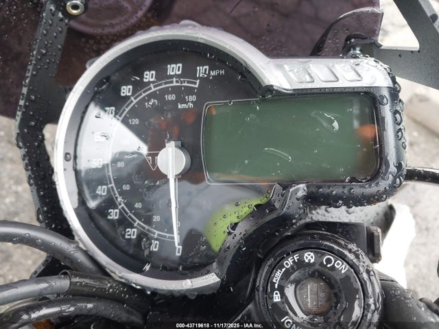Triumph Motorcycle Speed 400 2024 SMTT127Y0RNA22456 Image 7