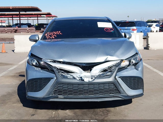 4T1G11AKXNU637149 Toyota CAMRY SE