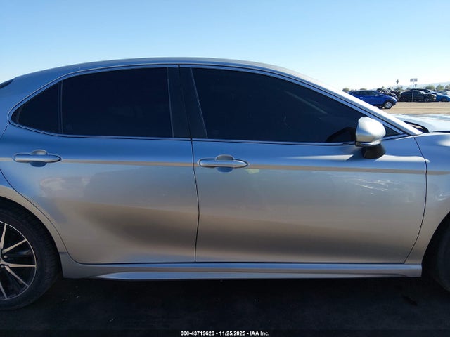 4T1G11AKXNU637149 Toyota CAMRY SE