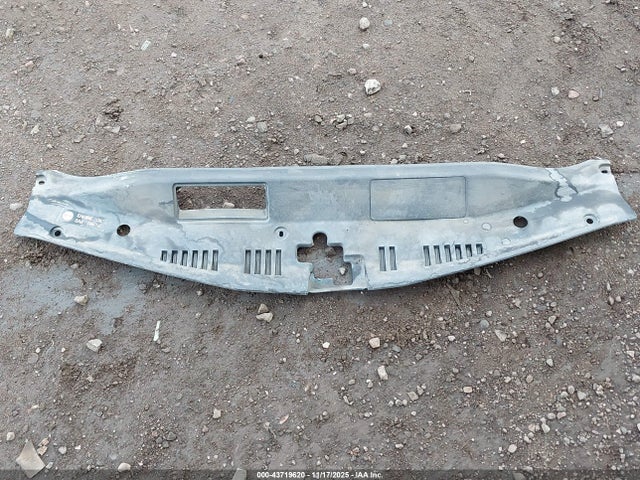 4T1G11AKXNU637149 Toyota CAMRY SE