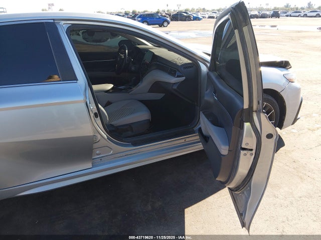4T1G11AKXNU637149 Toyota CAMRY SE