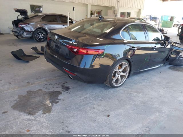 2023 ALFA ROMEO GIULIA ZARFAMBN6P7673941 Photo 3