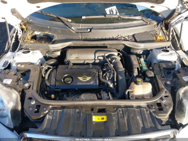 2015 MINI COUNTRYMAN WMWZC5C54FWP45422 Photo 9