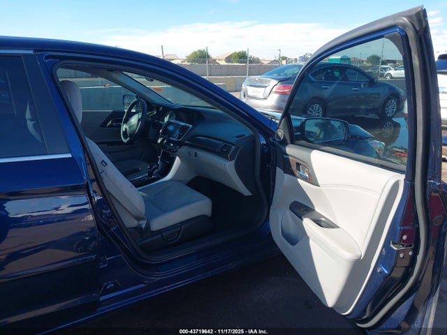 1HGCR2F7XHA065190 Honda ACCORD EX
