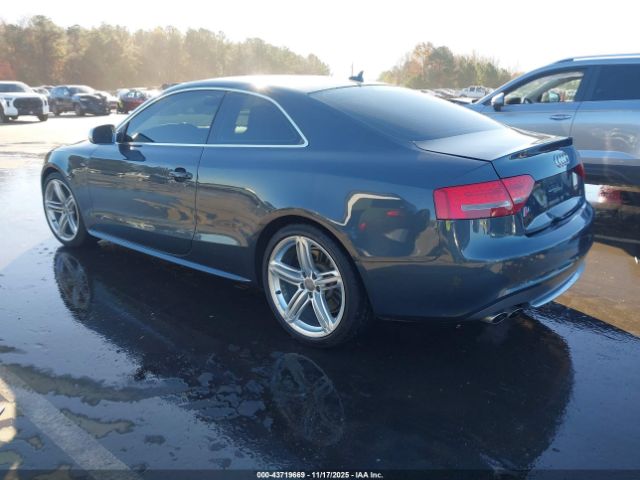 2011 AUDI S5 WAUVVAFRXBA037425 Photo 2