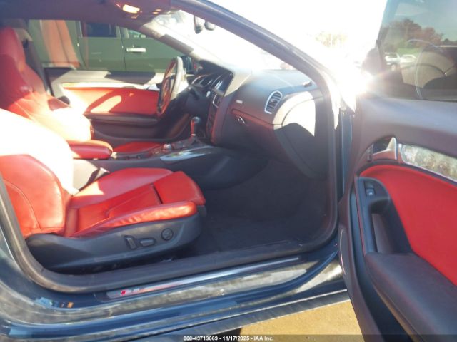 2011 AUDI S5 WAUVVAFRXBA037425 Photo 4