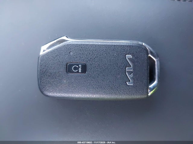 2023 KIA NIRO EV KNDCR3L16P5047328 Photo 10