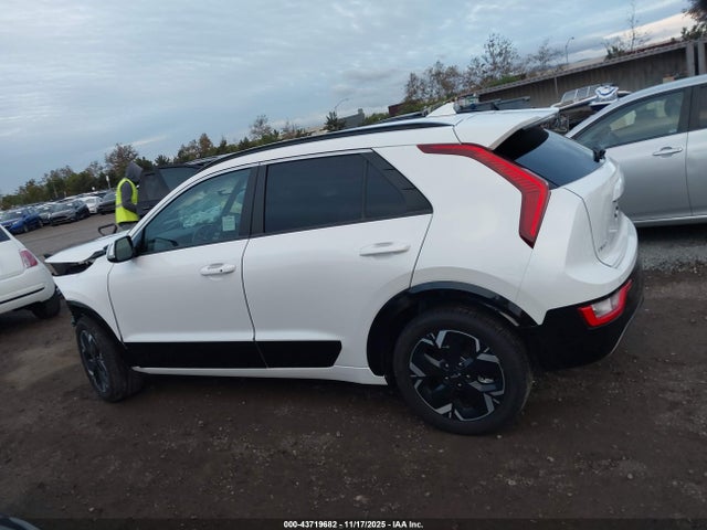 KIA Niro Ev Wind 2023 KNDCR3L16P5047328 Image 15