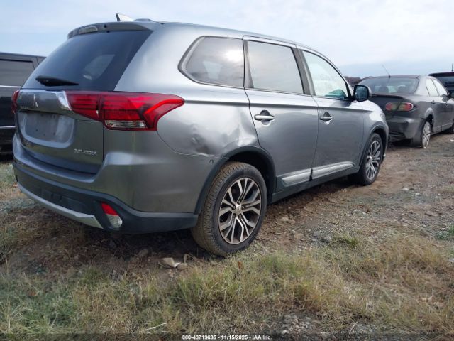 2018 MITSUBISHI OUTLANDER JA4AD2A3XJZ055365 Photo 3