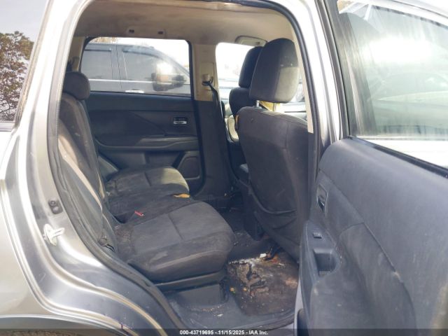 2018 MITSUBISHI OUTLANDER JA4AD2A3XJZ055365 Photo 7