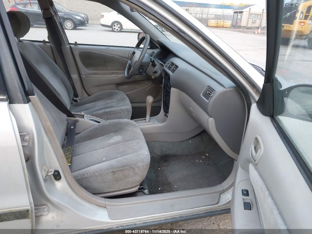 2000 CHEVROLET PRIZM 1Y1SK5281YZ411235 Photo 4