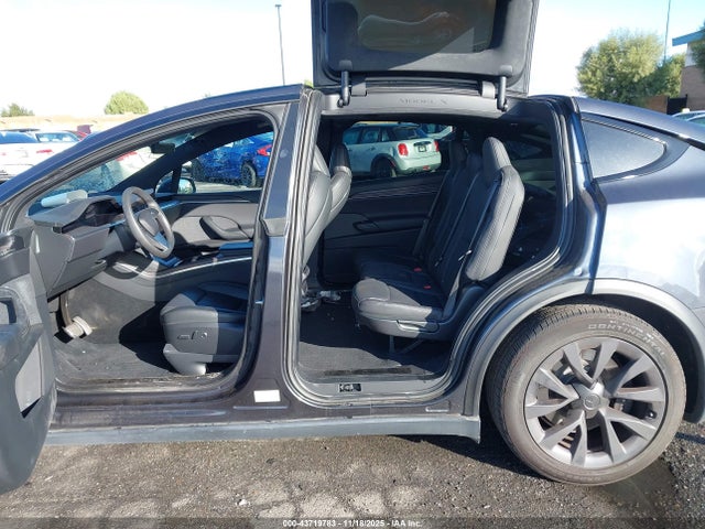 2024 TESLA MODEL X 7SAXCDE57RF433494 Photo 7
