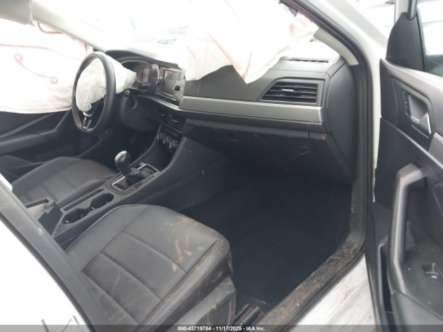 2021 VOLKSWAGEN JETTA 3VWC57BU6MM096420 Photo 4